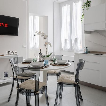 Via Ponte Alle Mosse, 19 - Florence Charming Apartments - A Chic, Newly Renovated Apartment Near Tram Leopolda, A Few Min From Downtown Esterno foto