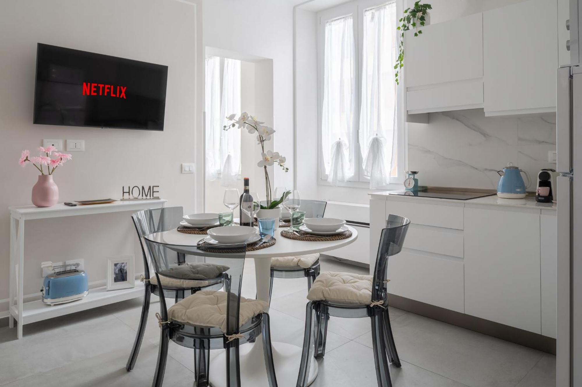 Via Ponte Alle Mosse, 19 - Florence Charming Apartments - A Chic, Newly Renovated Apartment Near Tram Leopolda, A Few Min From Downtown Esterno foto
