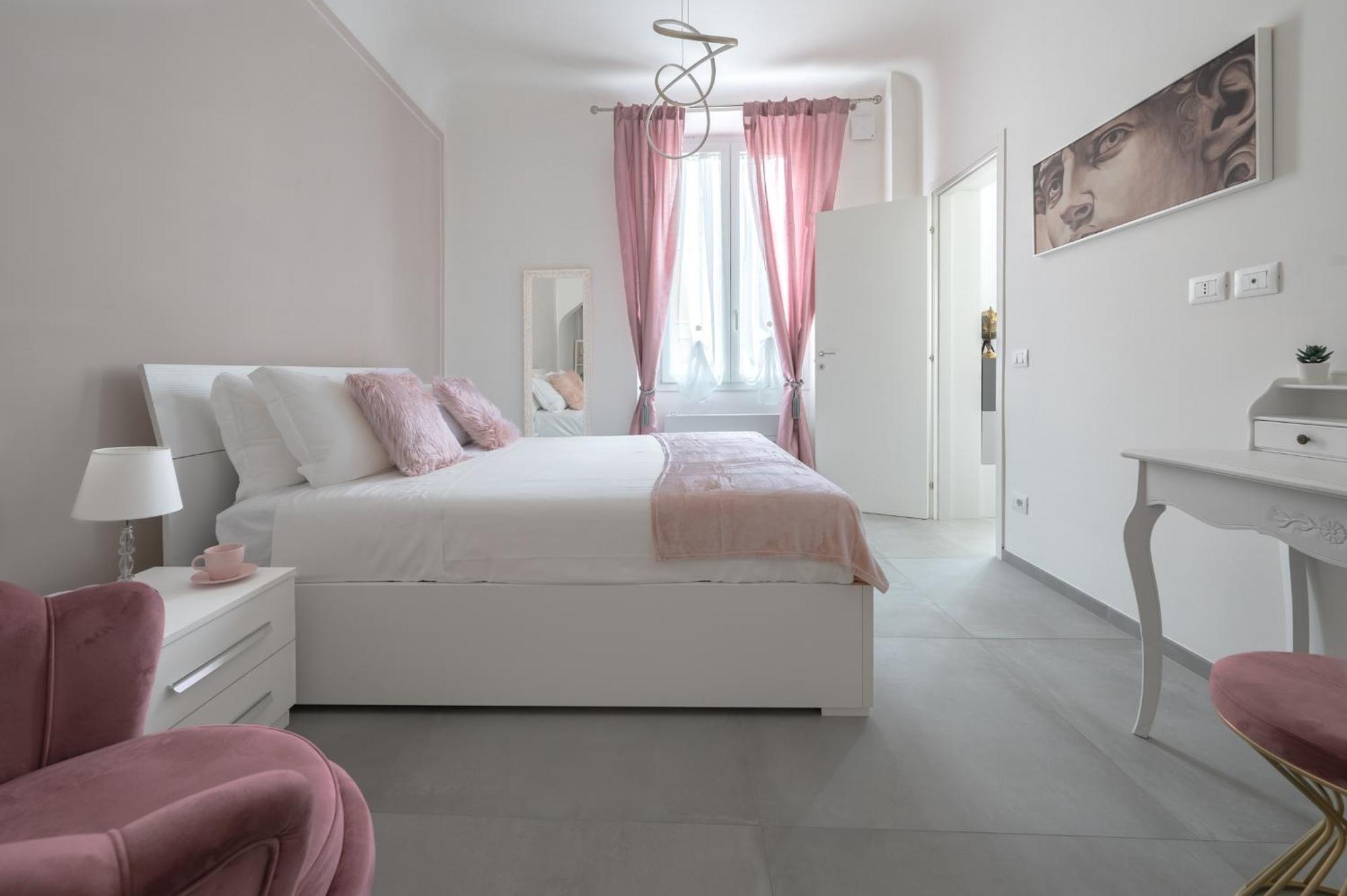 Via Ponte Alle Mosse, 19 - Florence Charming Apartments - A Chic, Newly Renovated Apartment Near Tram Leopolda, A Few Min From Downtown Esterno foto
